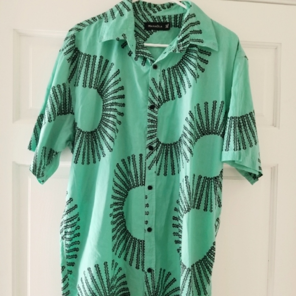 Men's XL MANAOLA shirt